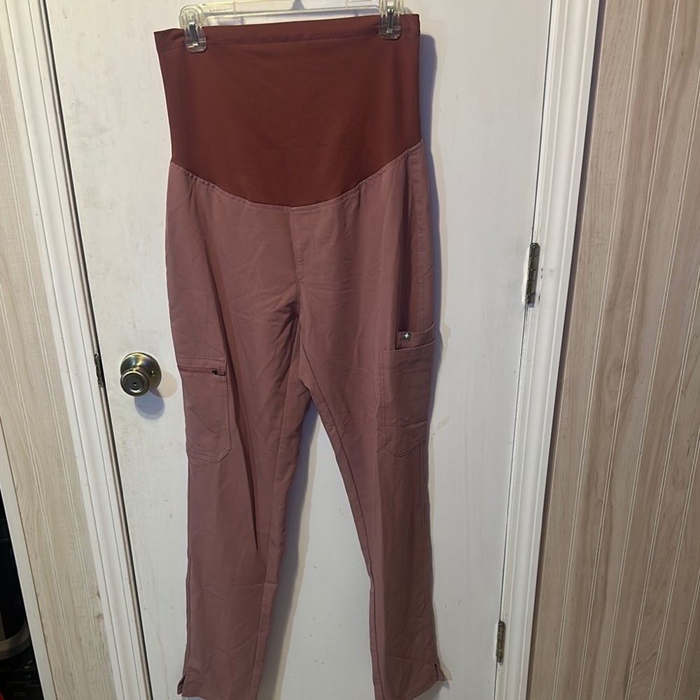 Figs Women's Maternity Mauve Scrub Pants